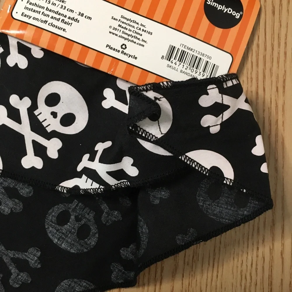 #1 New Doggie 🐶 Skull 💀 Print Bandana Scarf Xs/Small Neck Size 13”-15”
